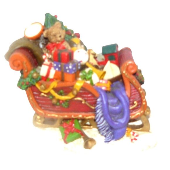 Heritage Mint Christmas Sleigh Figurine w Gifts Tree Red/Gold Accents Resin Vtg - Picture 2 of 6